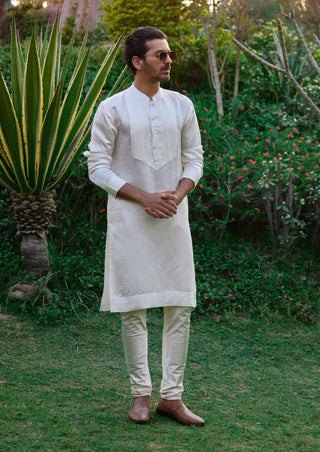 Gohar Orange Bundi And Off-White Kurta Set by Ankit V Kapoor available on Indiaspopup.com