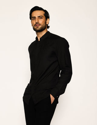 Nova black thread shirt