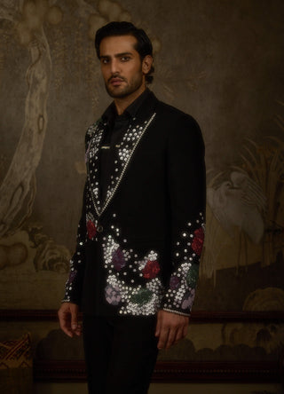 Flora nova tuxedo set