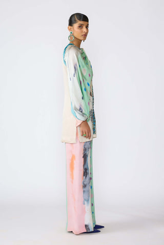 Chroma Aurora Kurta And Pant by Aisha Rao, available on Indiaspopup.com