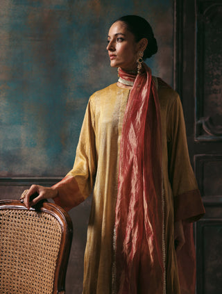 Gauhar gold kurta set