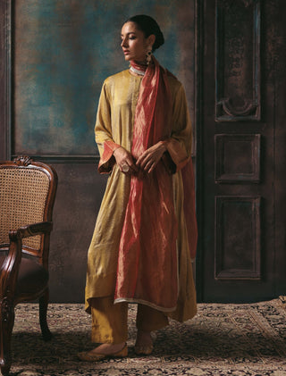 Gauhar gold kurta set