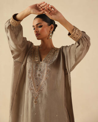 Saaz gold phiran and pants