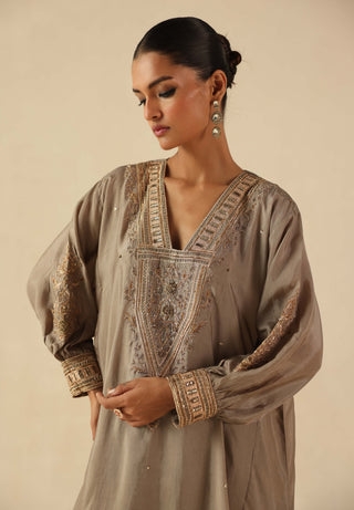 Saaz gold phiran and pants