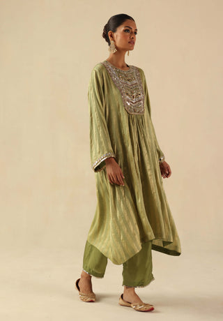 Naksh green kurta set