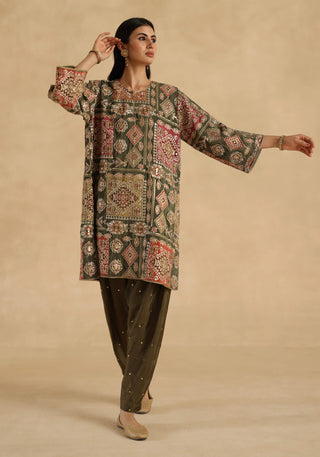 Olive-green manik kurta and pants