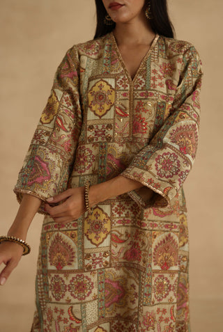Ivory-pink tarini suit set