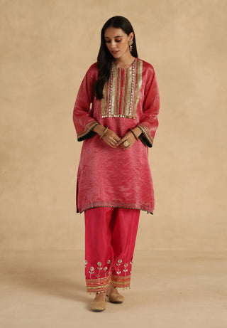 Pink bindiya kurta set
