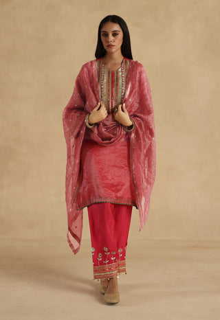 Pink bindiya kurta set