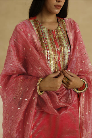 Pink bindiya kurta set