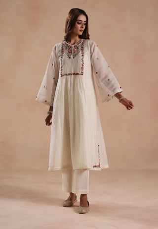 Ivory jheel kurta set