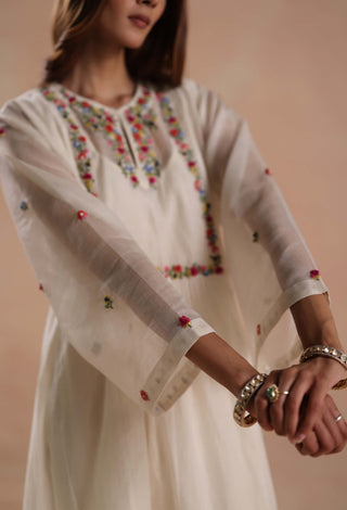 Ivory jheel kurta set