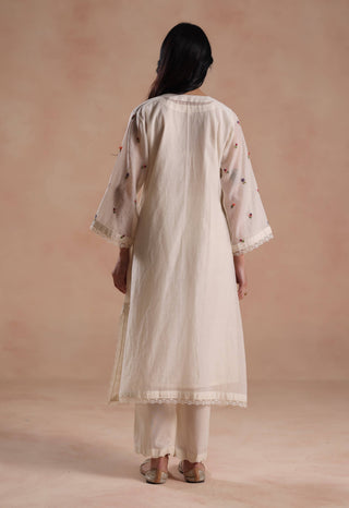 Ivory evara kurta set