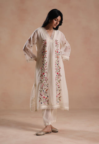 Ivory evara kurta set