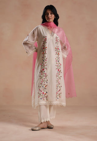 Ivory evara kurta set