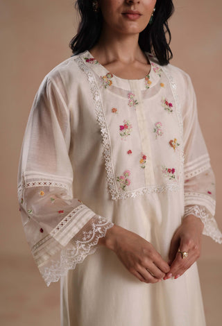 Ivory siara kurta set
