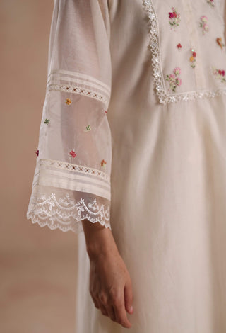 Ivory siara kurta set
