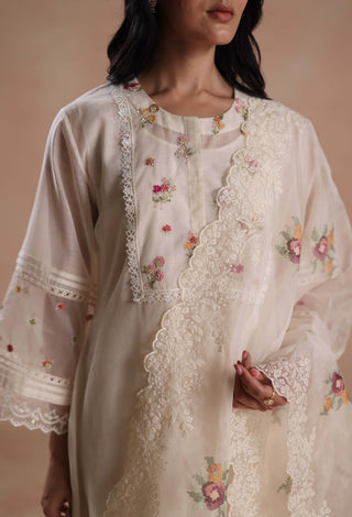 Ivory siara kurta set