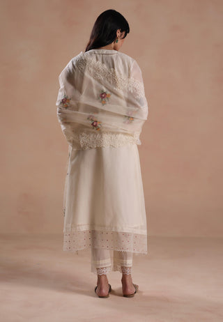 Ivory siara kurta set