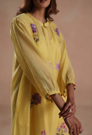Yellow urvi kurta and pants