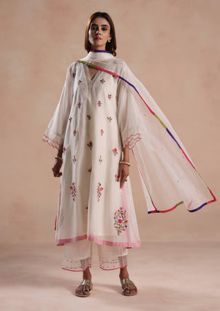 Ivory zeya kurta set