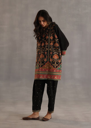 Yaman black kurta and salwar