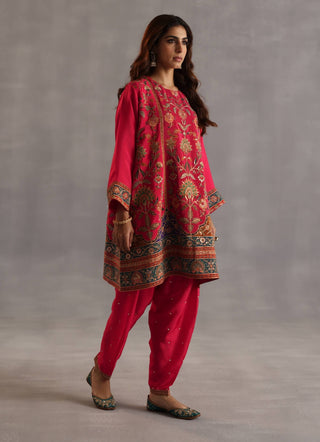 Yaman magenta kurta and salwar