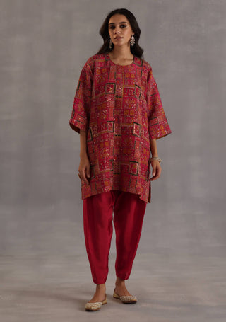 Raag magenta kurta and salwar