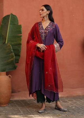 Kaleera Purple Kurta Set by Begum Pret available on Indiaspopup.com