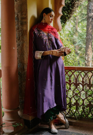 Kaleera Purple Kurta Set by Begum Pret available on Indiaspopup.com