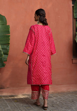 Faris Fuchsia Pink Phiran And Pants by Begum Pret available on Indiaspopup.com