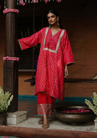 Faris Fuchsia Pink Phiran And Pants by Begum Pret available on Indiaspopup.com