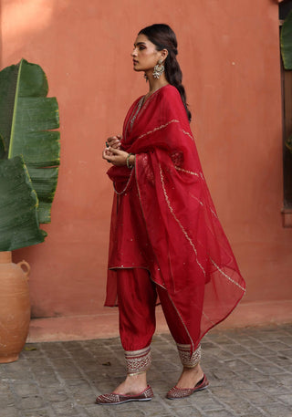 Nazira Red Kurta Set by Begum Pret available on Indiaspopup.com