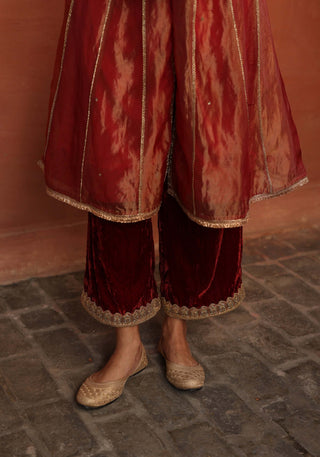 Raya Burnt Orange Kurta Set by Begum Pret available on Indiaspopup.com