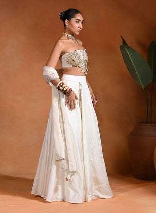 Dilbar ivory lehenga set