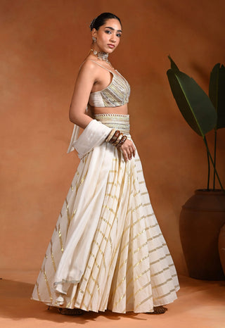 Zar ivory lehenga set