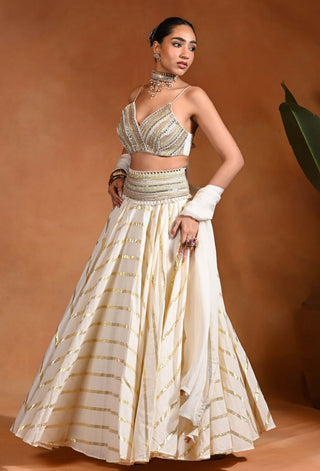 Zar ivory lehenga set