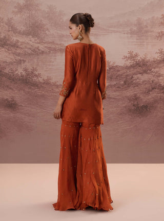 Rust mahira sharara set