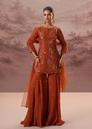Rust mahira sharara set