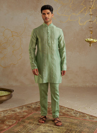 Jade Chanderi Kurta And Pants by Chhavvi Aggarwal Men available on Indiaspopup.com