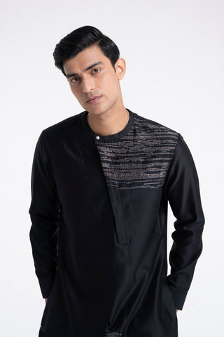 Black zari embroidered layered kurta set
