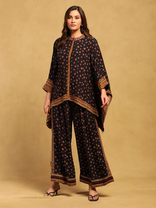 Black gopuram shirt and pants