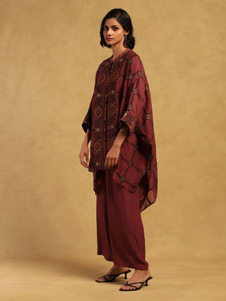 Red kinnauri cape and pant set