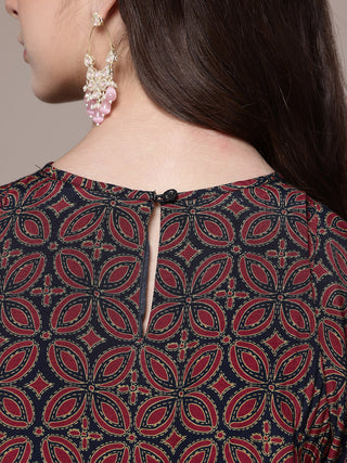 Black geometric print full sleeve kurti and pants