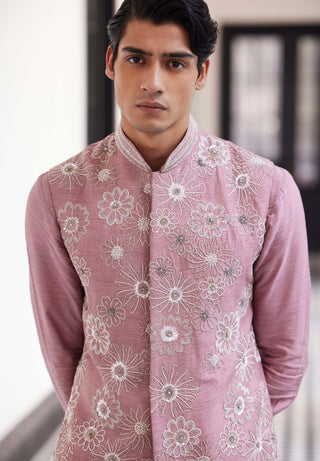 Fadel Daisy Pink Kurta And Bundi Set by Charu & Vasundhara Men available on Indiaspopup