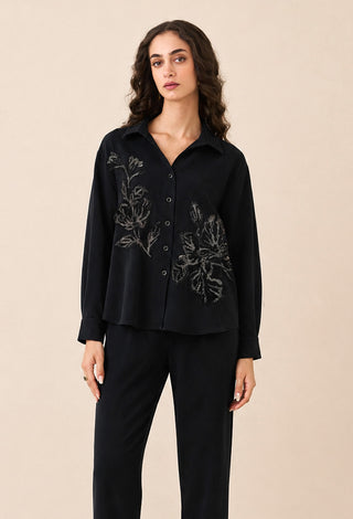 Avni black relaxed shirt with trousers