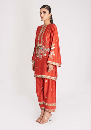 Aisha Rao-Red Embellished Chanderi Patiala Set-INDIASPOPUP.COM