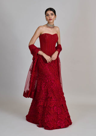 Joise red fishcut layered skirt and corset set