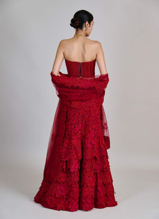 Joise red fishcut layered skirt and corset set