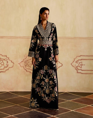 Black contrast embroidered dress kurta set